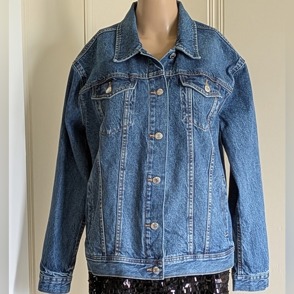 Old Navy Jackets & Blazers - OLD NAVY. BOYFRIEND. DENIM JACKET. HEAVY WEIGHT DENIM.